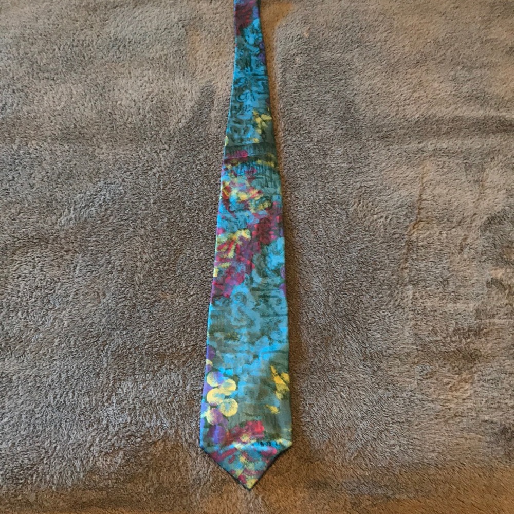 Tino Cosma Tie